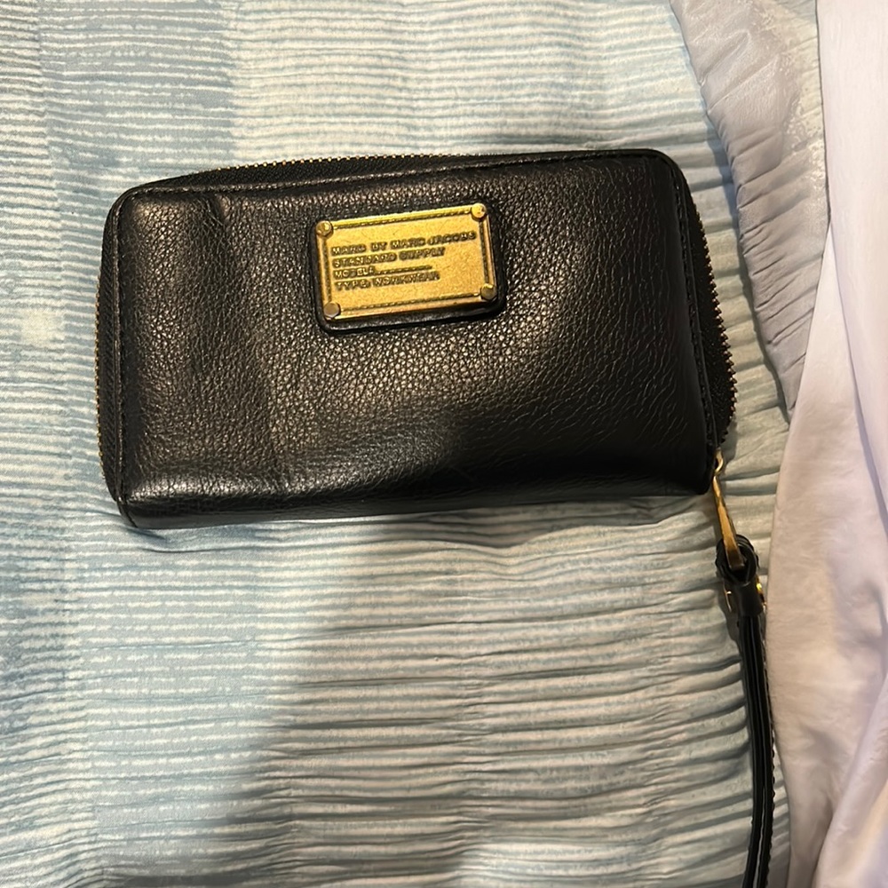 Marc Jacobs black wristlet wallet